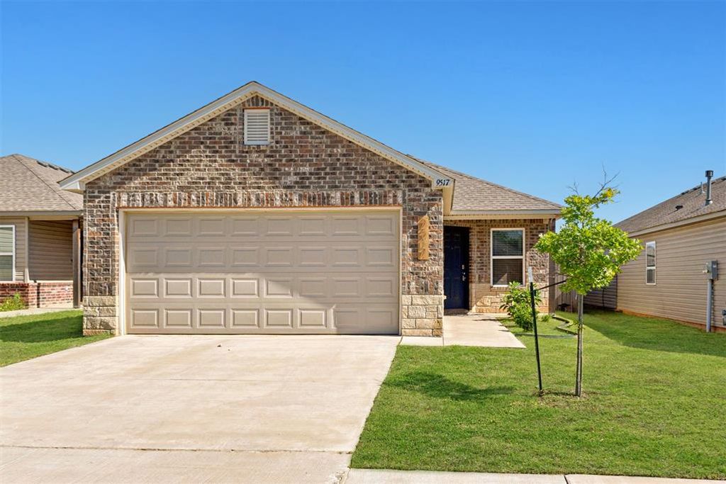 9517 NW 116th Court, Yukon, OK 73099