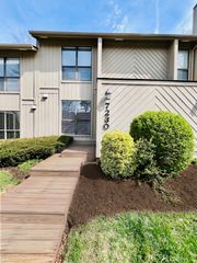 7230 Woods Crossing DR, Roanoke, VA 24018