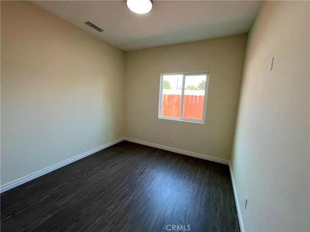 1081 W Rialto, San Bernardino, CA 92410