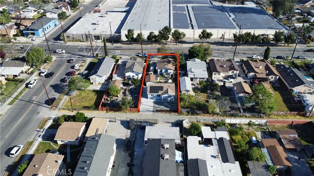 1081 W Rialto, San Bernardino, CA 92410