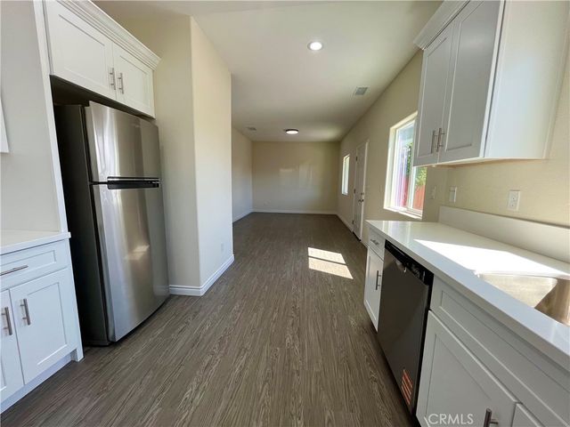 1081 W Rialto, San Bernardino, CA 92410