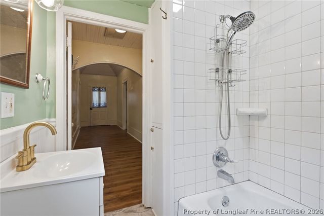 206 E 2nd Avenue, Red Springs, NC 28377