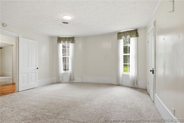 206 E 2nd Avenue, Red Springs, NC 28377