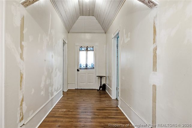 206 E 2nd Avenue, Red Springs, NC 28377