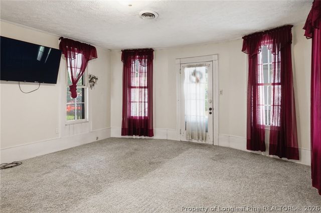 206 E 2nd Avenue, Red Springs, NC 28377