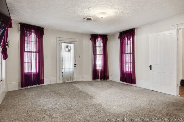 206 E 2nd Avenue, Red Springs, NC 28377