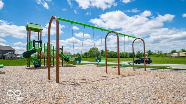 920 Saddlebrook Farms Boulevard, Whiteland, IN 46184