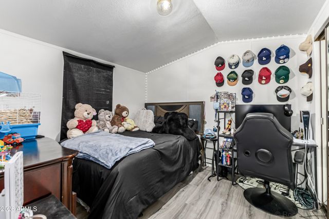 8427 W GLENDALE Avenue 15, Glendale, AZ 85305