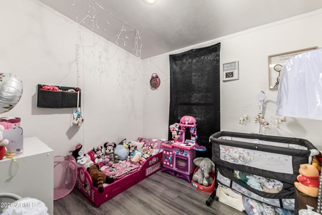 8427 W GLENDALE Avenue 15, Glendale, AZ 85305