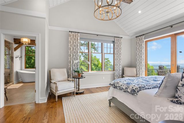 100 Meadow Ridge Drive, Lake Toxaway, NC 28747