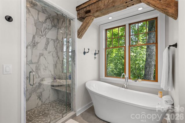 100 Meadow Ridge Drive, Lake Toxaway, NC 28747