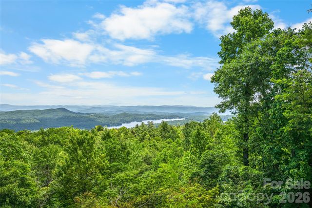 100 Meadow Ridge Drive, Lake Toxaway, NC 28747