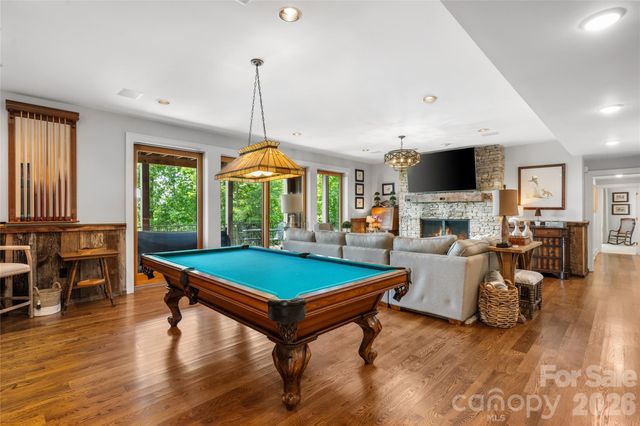 100 Meadow Ridge Drive, Lake Toxaway, NC 28747