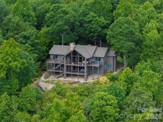 100 Meadow Ridge Drive, Lake Toxaway, NC 28747