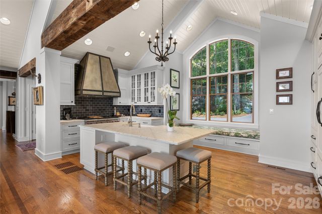 100 Meadow Ridge Drive, Lake Toxaway, NC 28747