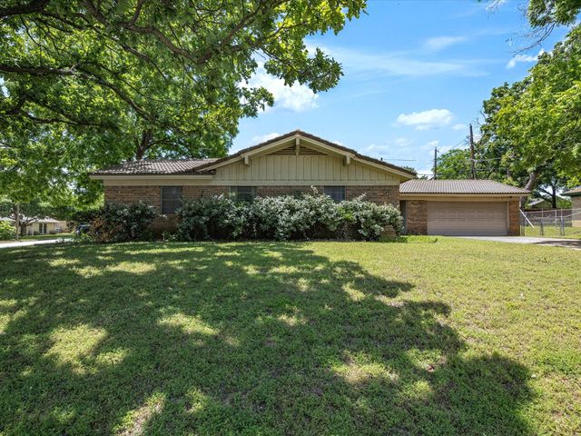 1904 Marlene Drive, Euless, TX 76040
