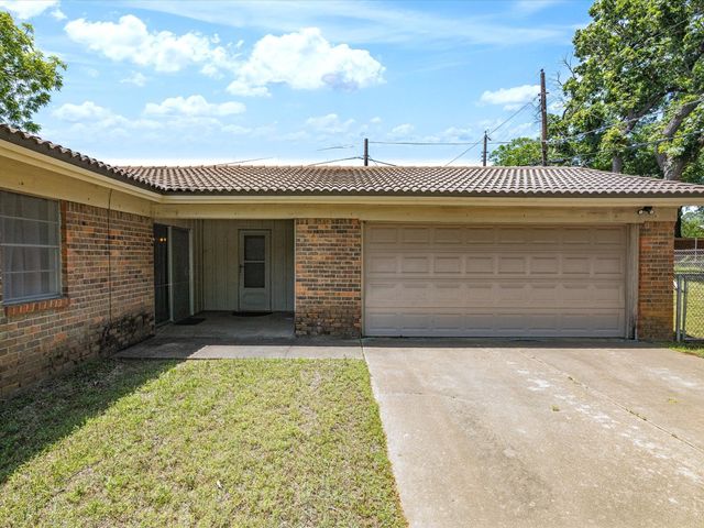 1904 Marlene Drive, Euless, TX 76040