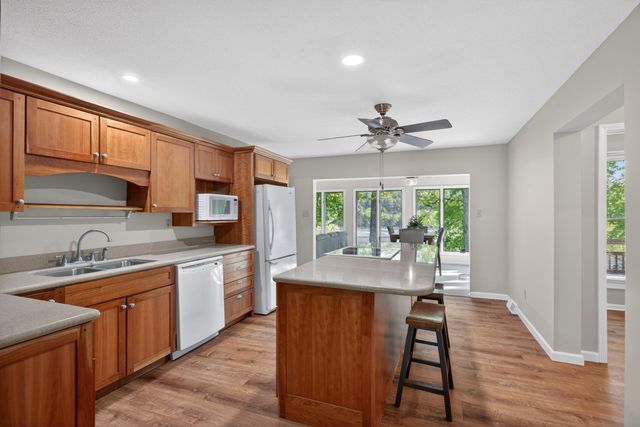 830 Chimney Rock, Harrodsburg, KY 40330