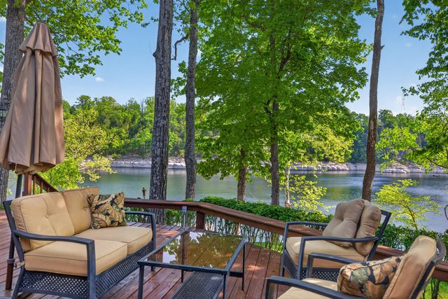 830 Chimney Rock, Harrodsburg, KY 40330