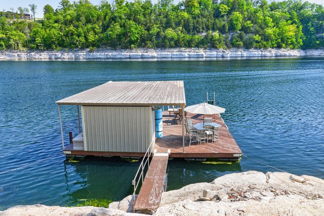 830 Chimney Rock, Harrodsburg, KY 40330