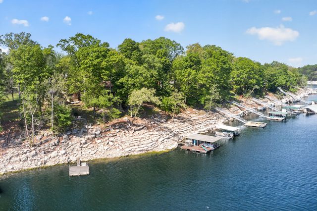 830 Chimney Rock, Harrodsburg, KY 40330