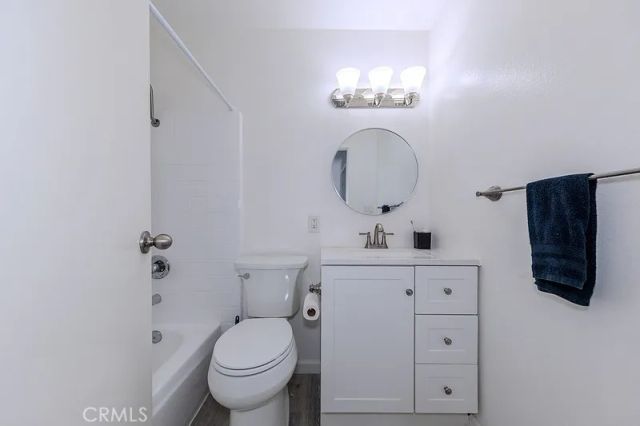 16684 Arbor 110C, Huntington Beach, CA 92647