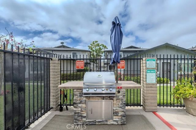 16684 Arbor 110C, Huntington Beach, CA 92647