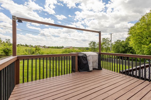 512 AMAZON DR, Columbia, MO 65202