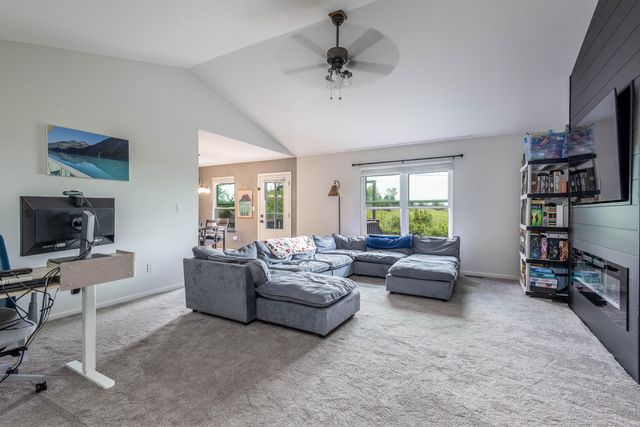 512 AMAZON DR, Columbia, MO 65202