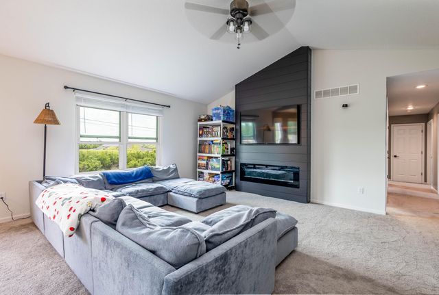 512 AMAZON DR, Columbia, MO 65202