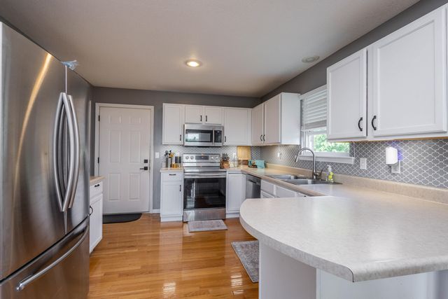 512 AMAZON DR, Columbia, MO 65202