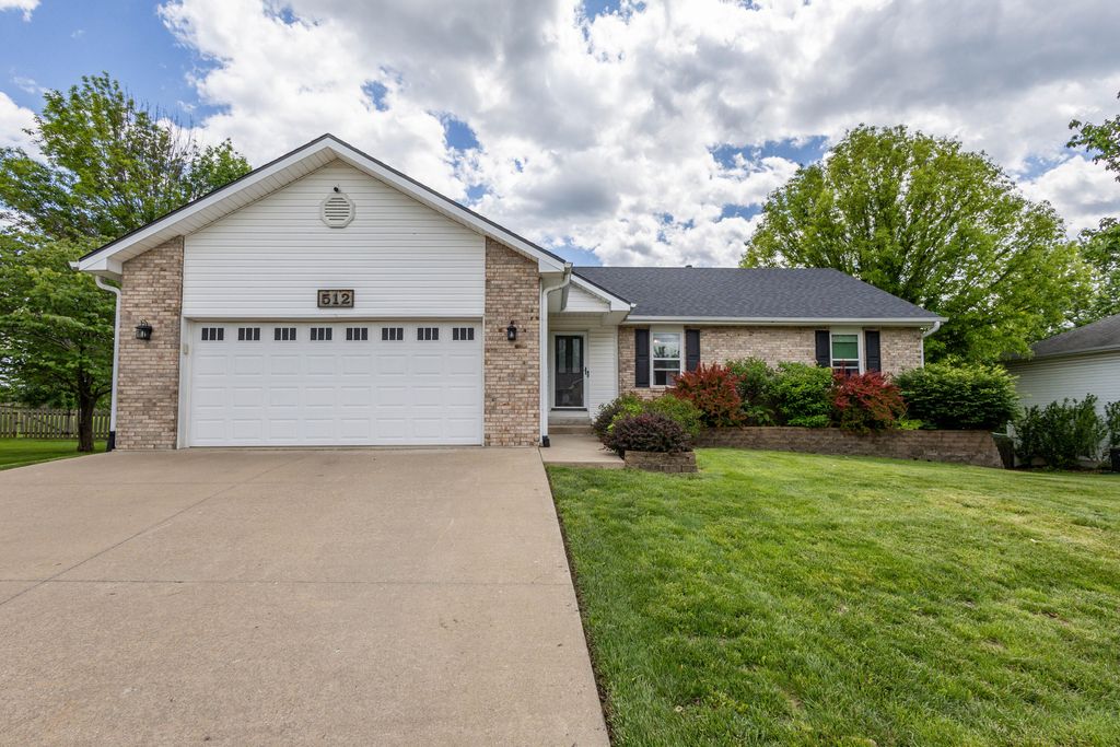 512 AMAZON DR, Columbia, MO 65202