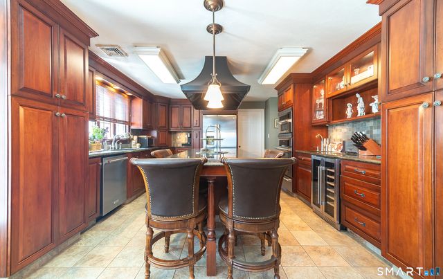 798 Wells Road, Wethersfield, CT 06109