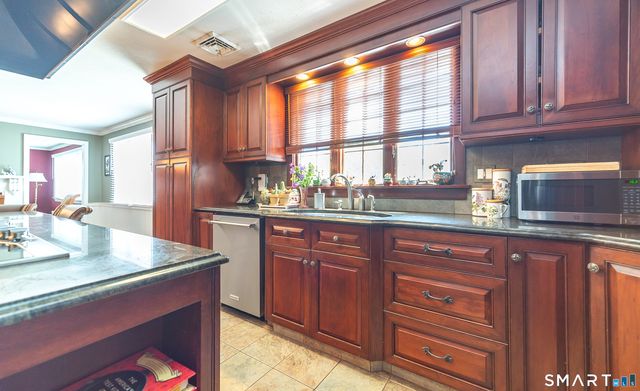 798 Wells Road, Wethersfield, CT 06109