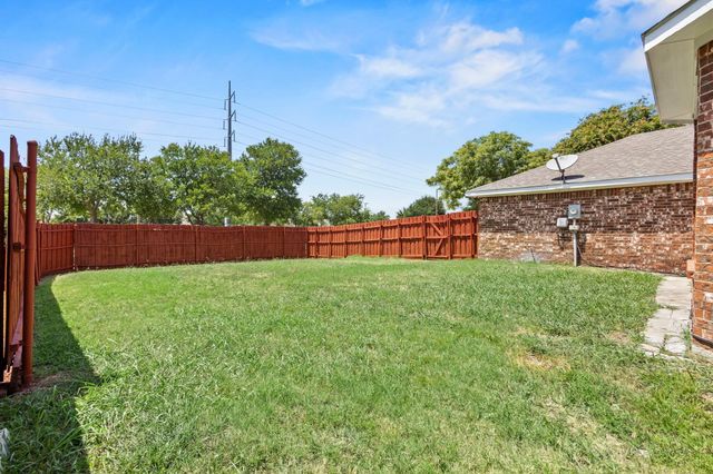 3805 Wellington Drive, Richardson, TX 75082