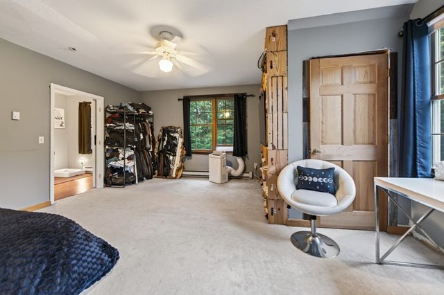 227 Eight Lots Rd, Sutton, MA 01590