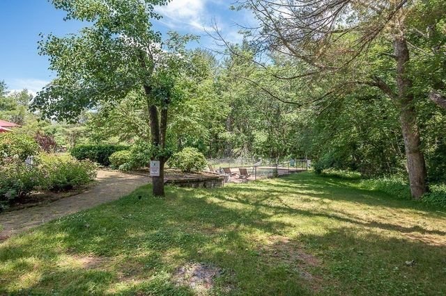 227 Eight Lots Rd, Sutton, MA 01590