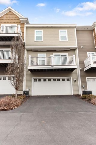 193 2nd AVENUE, Fontana, WI 53125