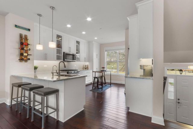 193 2nd AVENUE, Fontana, WI 53125