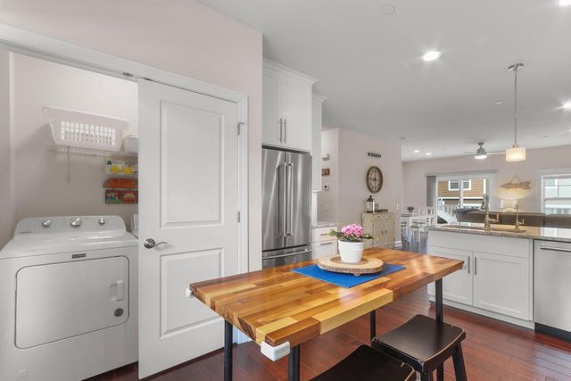 193 2nd AVENUE, Fontana, WI 53125