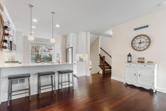 193 2nd AVENUE, Fontana, WI 53125