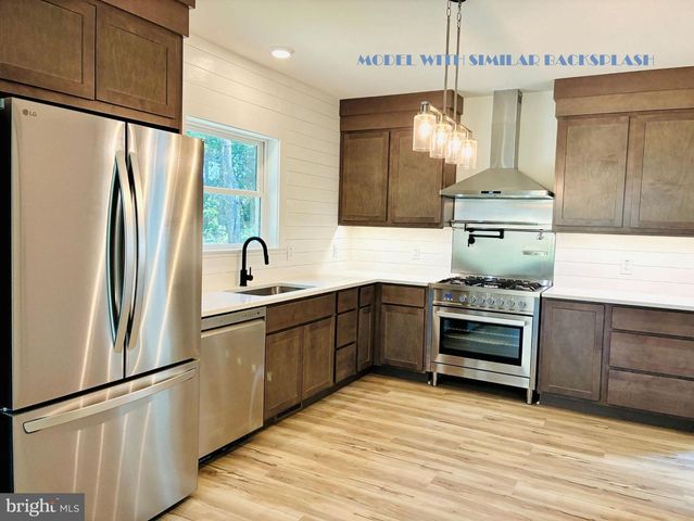 13205 SCOTTEN DR, Fredericksburg, VA 22407