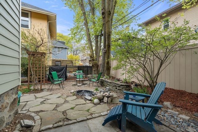 18 Kingsboro Park 1, Boston, MA 02130