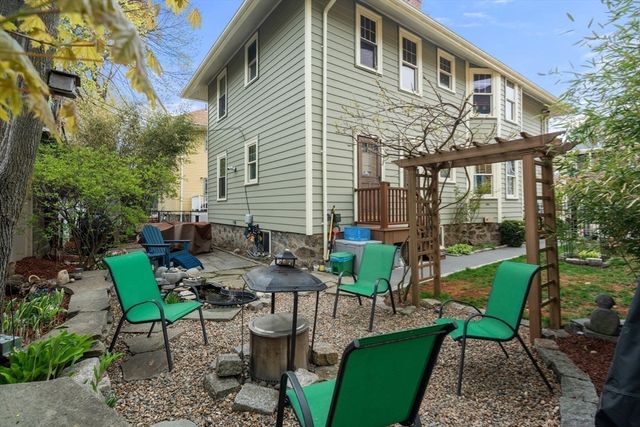 18 Kingsboro Park 1, Boston, MA 02130