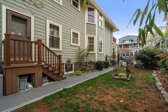 18 Kingsboro Park 1, Boston, MA 02130