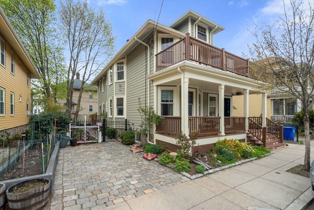 18 Kingsboro Park 1, Boston, MA 02130