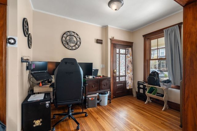 18 Kingsboro Park 1, Boston, MA 02130