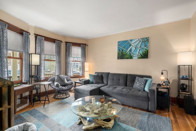 18 Kingsboro Park 1, Boston, MA 02130