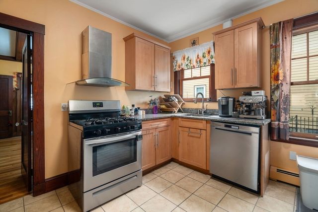 18 Kingsboro Park 1, Boston, MA 02130