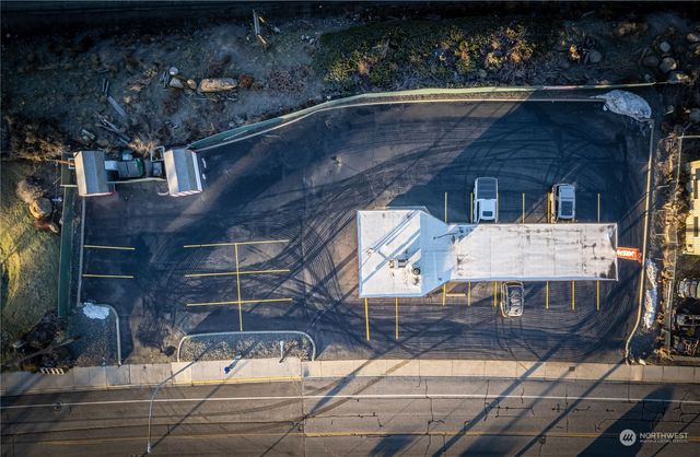 120 Rock Island Road, East Wenatchee, WA 98802